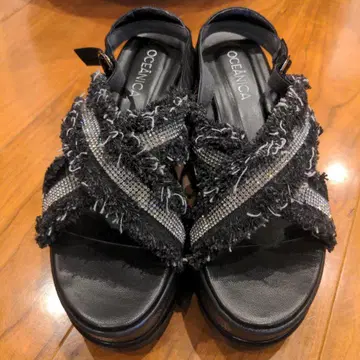 OCEANICA 블랙 프린지 컴포트 샌들 24.5cm