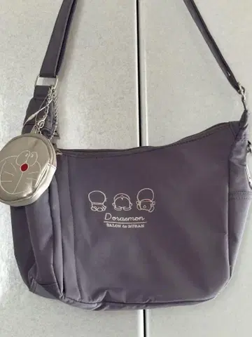 도라에몽 나일론 백 7 포켓과 파우치 포함