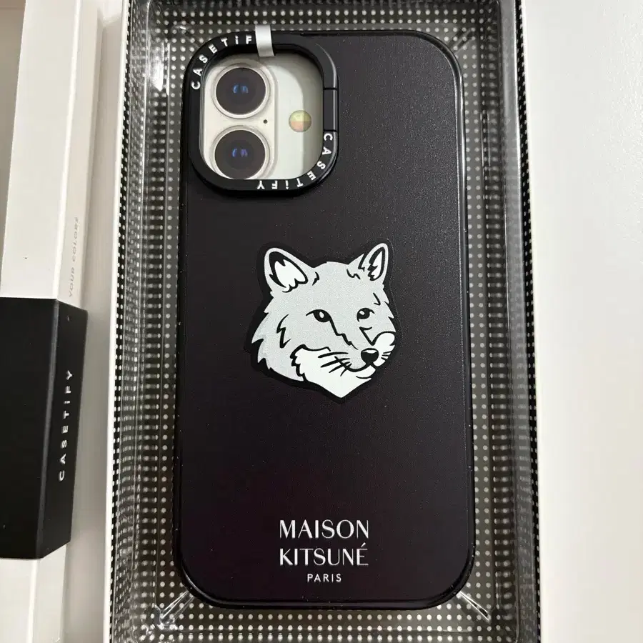 Maison Kitsuné Casetify iPhone16 Pro Max