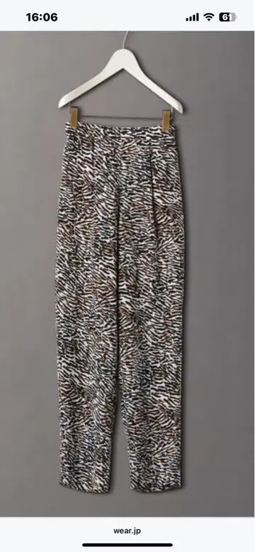 6roku 얼룩말 무늬 바지