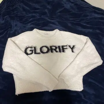 GYDA GLORIFY 로고가 있는 스웨터