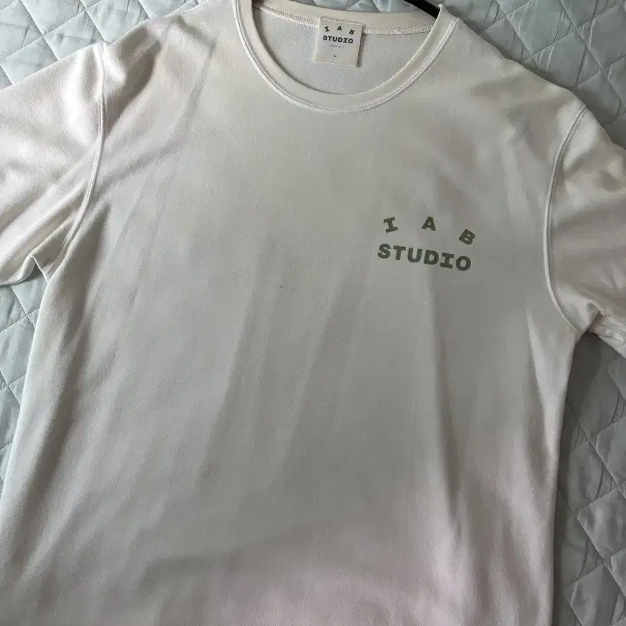 IAB-STUDIO | 아이앱스튜디오 IAB Studio T-shirt White Light
