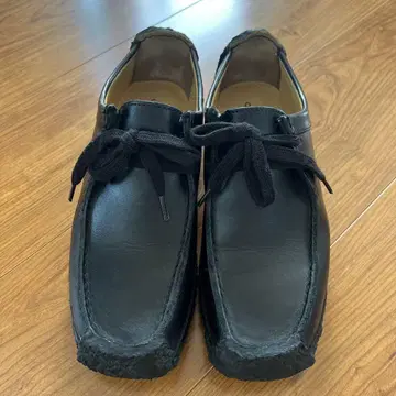 CLARKS ORIGINALS 블랙 플랫 슈즈
