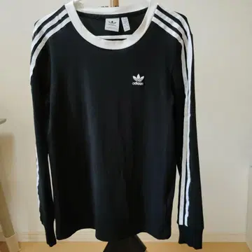 adidas 롱T 블랙/화이트 사이즈 M