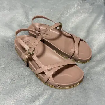 아르테미스 바이 다이애나  가녀린 스트랩 풋 베드 샌들 핑크