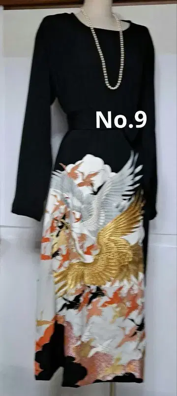 블랙 전통 예복 기모노 리메이크 롱 드레스, 학과 단풍 자수