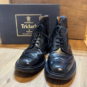 Tricker's 트리커스 2508 몰튼 블랙 윙 칩 부츠