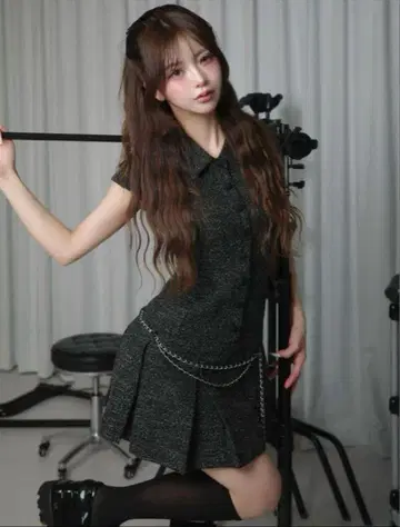 다리치 체인 벨트 트위드 미니 원피스 블랙