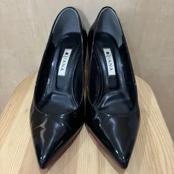 DIANA 블랙 하이힐 22.5cm 레드 밑창 펌프스 다이애나