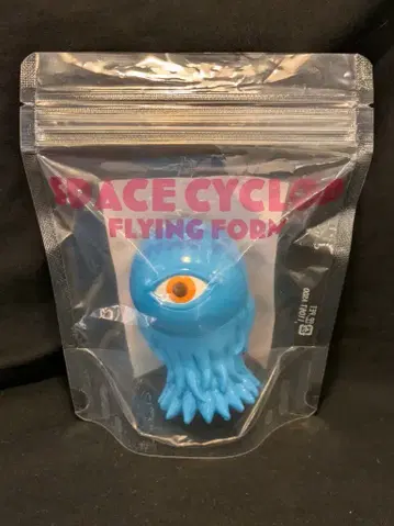 X-PLUS SPACECYCLOP FLYUNGFORM 파랑 성형