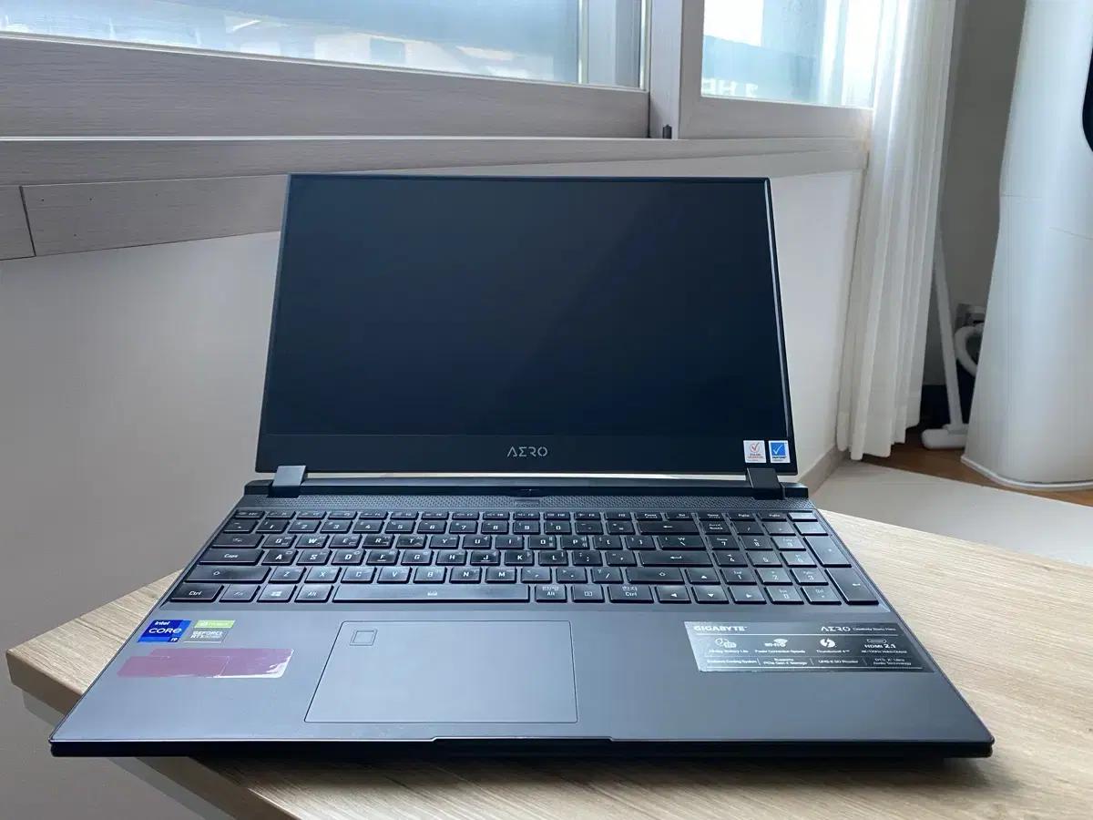 기가바이트 에어로 15 OLED YD i9 11세대 RTX3080