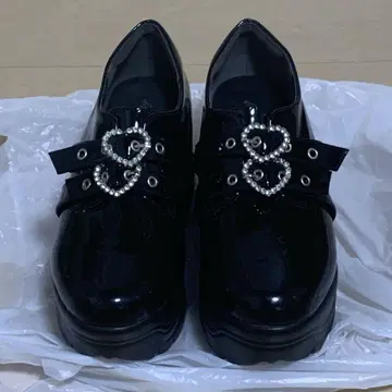 majoretty 하트 비쥬 2줄 통굽 로퍼 양산형 지뢰계
