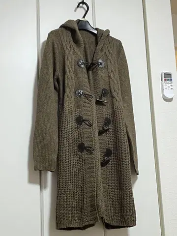 후드 부착 올리브 그린 더플 코트