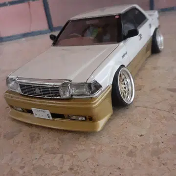 완성품 프라모델