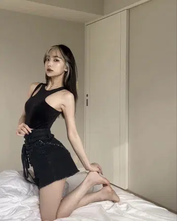 Melt the lady 메디발 숏 팬츠