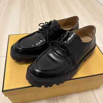 컨디션 최상 allureville 천연 가죽 레이스업 로퍼
