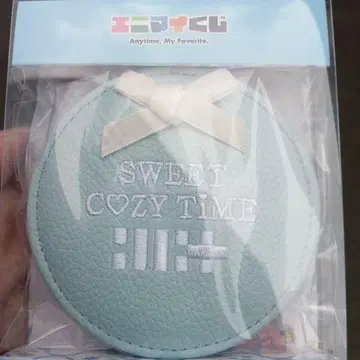스카이블루 리본 포함 거울 ILLIT
