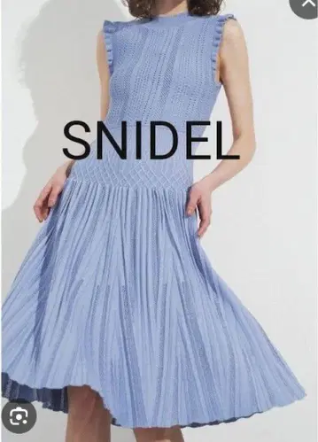 SNIDEL 슬리브리스 원피스