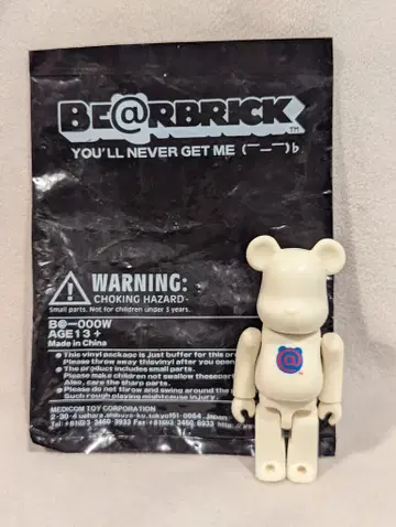 MEDICOMTOY BE@RBRICK WCC12 (WH) 100%