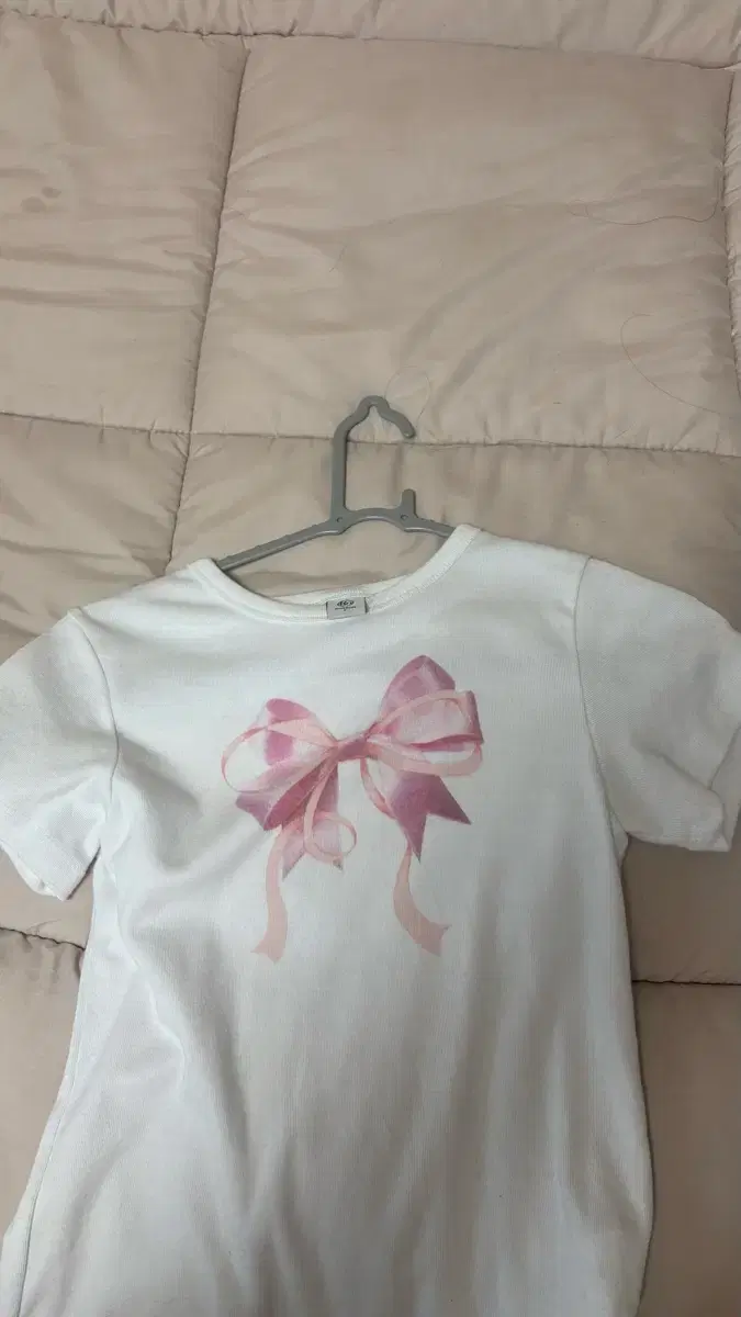 suzy/jennie Worn Ribbon Tee (Authentic)