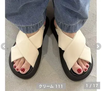 새상품 시마무라 샌들(NON) 화이트 크림 LL 사이즈