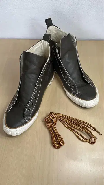 컨버스 가죽 신발