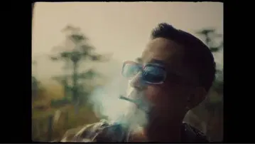 KEIJU 착용 Ray-Ban KILIANE BIO-BASED
