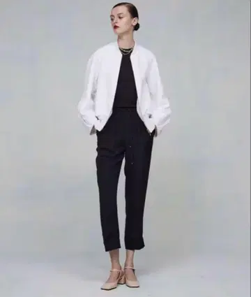 새상품급 DRAWER 드로어 퍼피 자카드 블루종 화이트 38