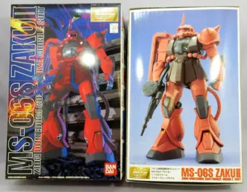 반다이 MG 1/100 기동전사 건담 MS06-S 자쿠 II