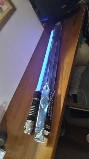 HG 라이트닝 세이버