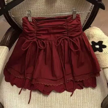 와인 레드 플레어 스커트
