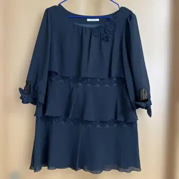 Rose Tiara 블랙 프릴 쉬폰 튜닉 42