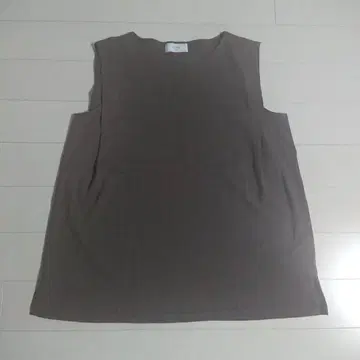 새상품급 SLOBE IENA 슬리브리스 상의 브라운