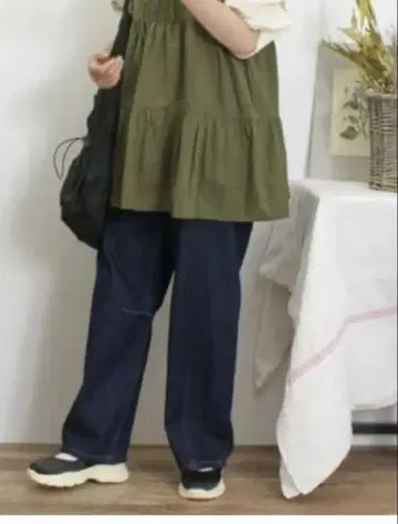 새상품 웹 한정판 사만사 모스모스 커브 실루엣 데님 팬츠 XL
