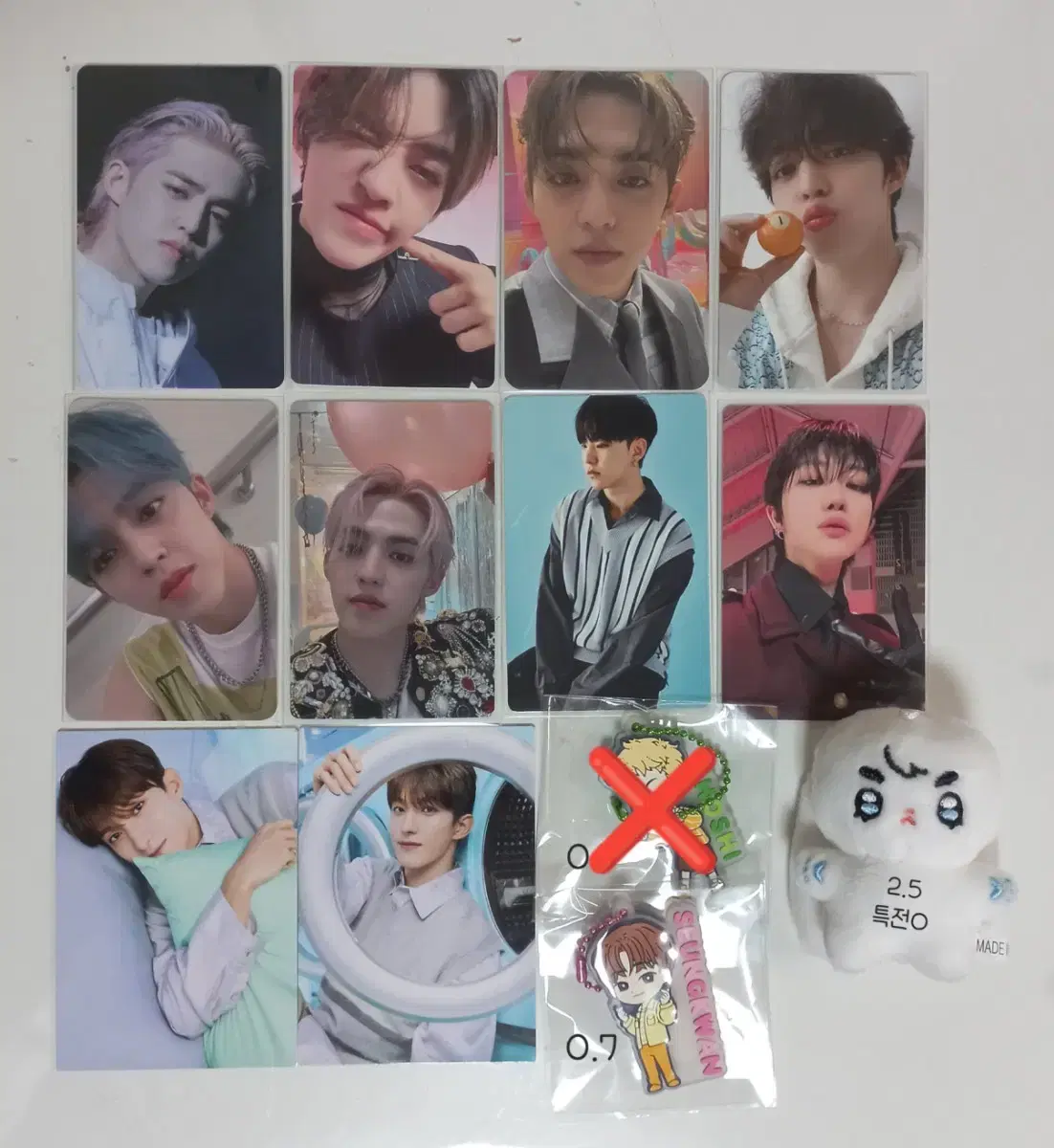 세븐틴 에스쿱스 호시 디에잇 도겸 승관 포카 인형 쁘띠틴 이즈위 양도