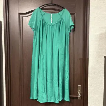 SUNAOKUWAHARA 스나오쿠와하라 그린 원피스