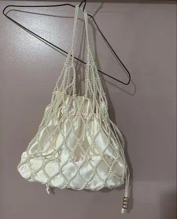 자라 새틴 파티 백