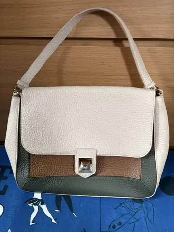 FURLA 훌라 원숄더백 핸드백 베이지 새상품급