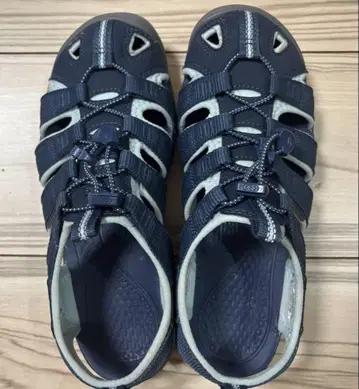 KEEN 클리어 워터