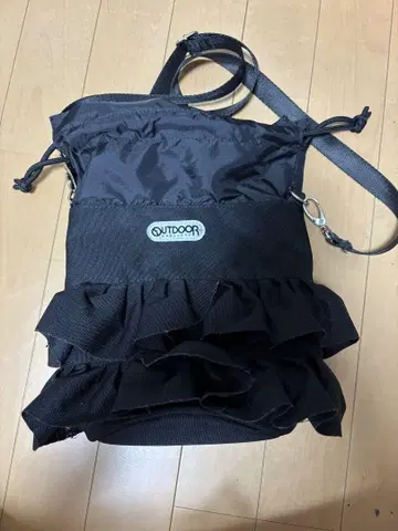 OUTDOOR PRODUCTS 프릭스 스토어 별주 프릴 숄더백