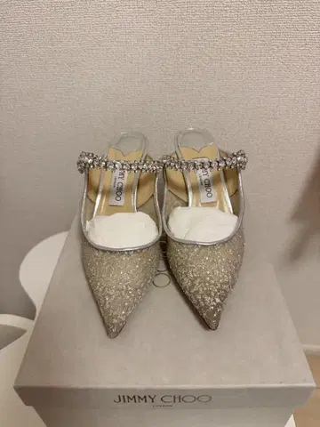 JIMMY CHOO 실버 뮬 37