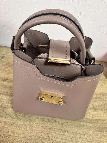 핑크 합성 피혁 핸드백