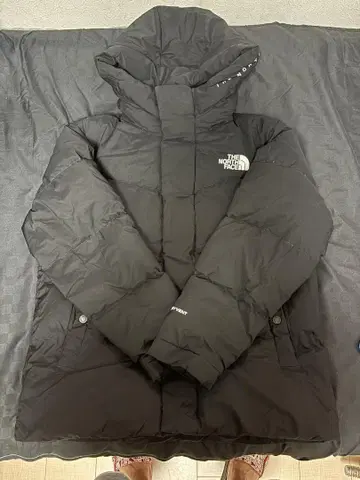 THE NORTH FACE 블랙 다운 자켓