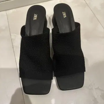 ZARA 블랙 니트 슬리퍼 샌들 38