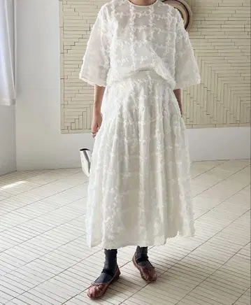 bow.a BLOSSOM SKIRT 화이트 S