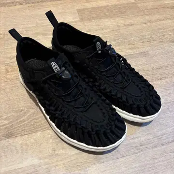 KEEN 킨 UNEEK O3 유니크 오스리 블랙 25.5cm