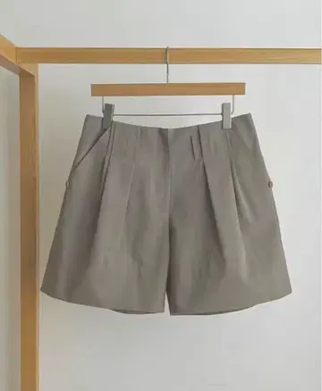 LOW CLASSIC 숏 팬츠 카키