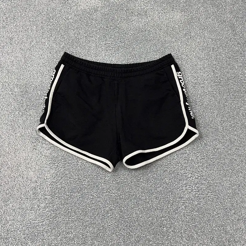 Groove Rhyme Logo Dolphin Pants M
