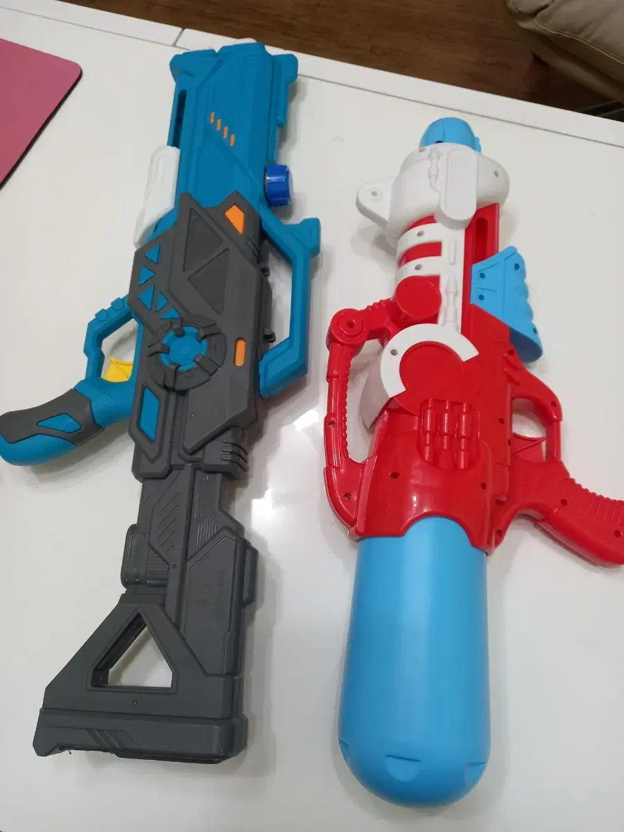 Waterbomb Large Capacity Water Gun, 4 pieces