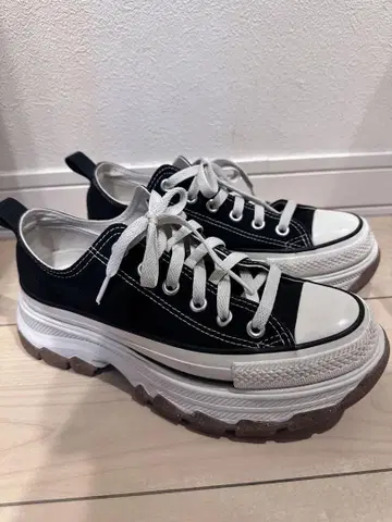 컨버스 통굽 스니커즈 24.5 CONVERSE 새상품급